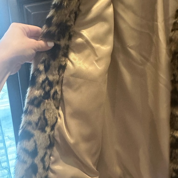 Abercrombie & Fitch Faux Leopard Fur Coat Size Small - Picture 5 of 5